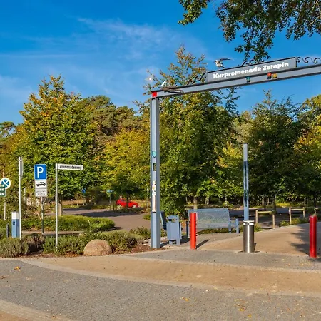 Fridolin Mit Balkon- Nur 200m Bis Zum דירה