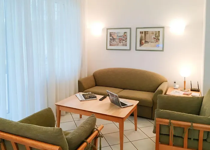 Fridolin Mit Balkon- Nur 200m Bis Zum 아파트 *